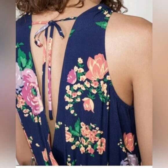 & Other Stories Blue Floral Culotte Sleeveless VNeck Jumpsuit Romper Size 4 - Picture 3 of 9